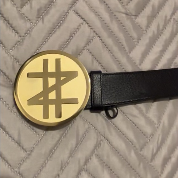 Solid Big Coin Zillion Bandz Belt - Picture 1 of 1
